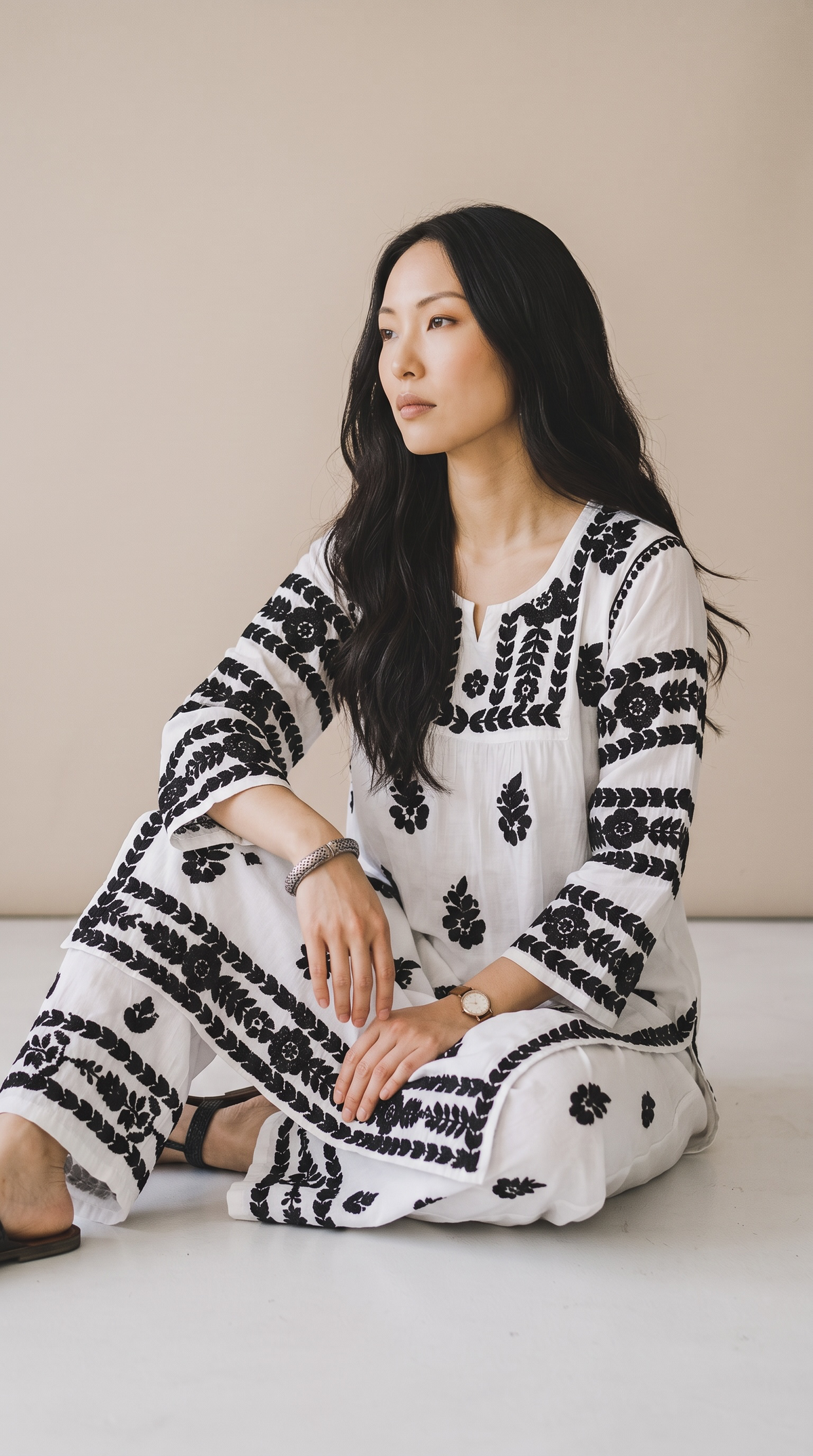 Afsana Chikankari Kurta Set